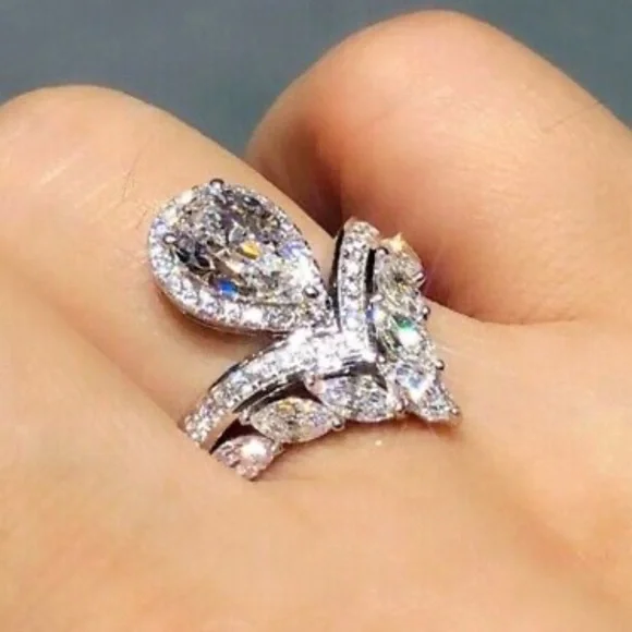 NWT 925 STERLING SILVER LUXURY DIAMOND Ring - Picture 8 of 9